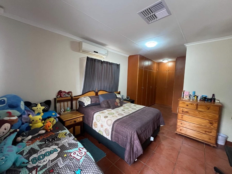 4 Bedroom Property for Sale in Keidebees Northern Cape